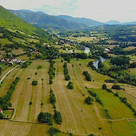 Vikendica Sara 펜션 *