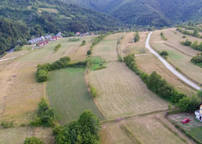 Vikendica Sara Nyaraló *