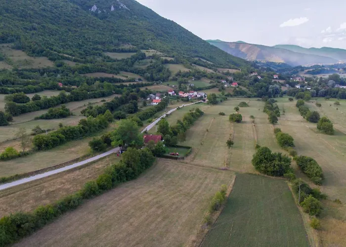 Vikendica Sara * Šipovo