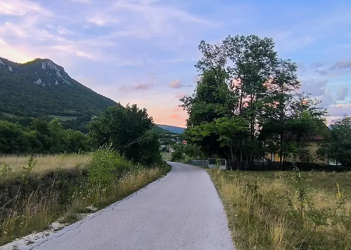 Nyaraló Vikendica Sara